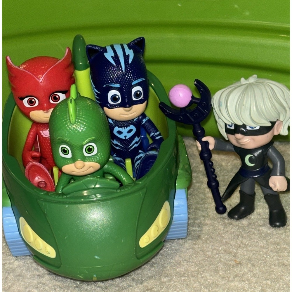 PJ MASKS 3 Seater Green Gekko Mobile + Action Figures Cat Boy Owlette Gekko Luna